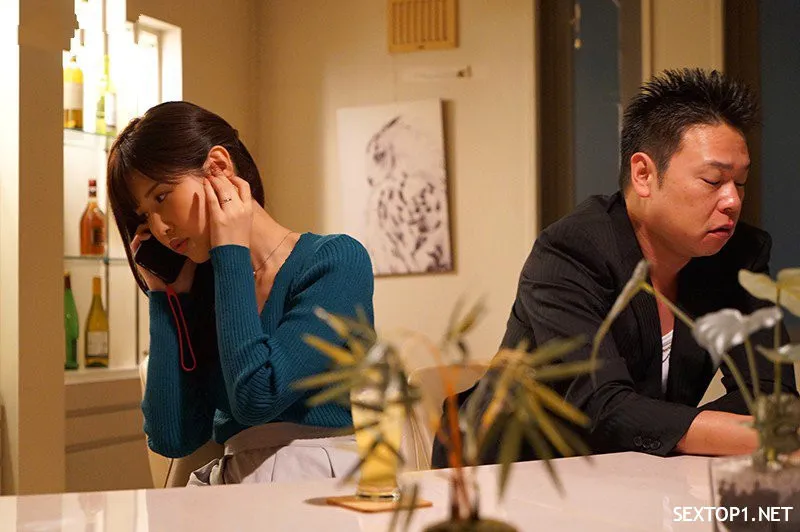 Chồng yếu, bà xã tìm đến con ghệ củ