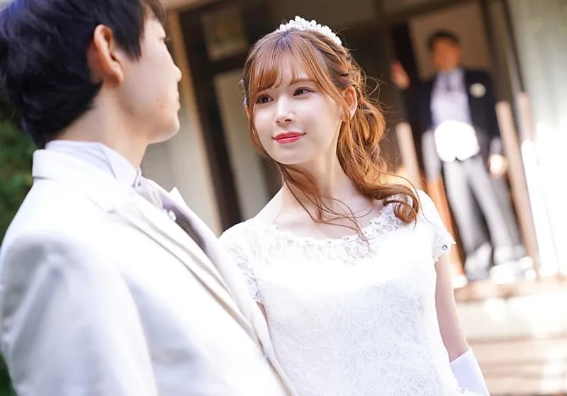 Bố chồng yêu xoạc vợ sắp cưới của con trai ngay sau lễ cưới của con trai