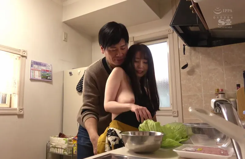 Nghi ngờ vợ địt nhau, anh xã lén lắp camera và chứng kiến tất cả