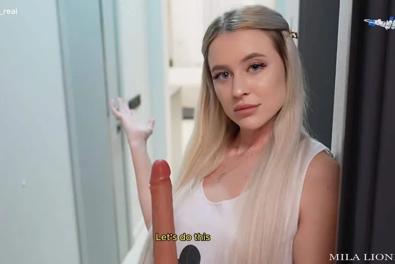 Giao cặc giả chất lượng kém, anh shipper phải đền tiền bằng cu thật