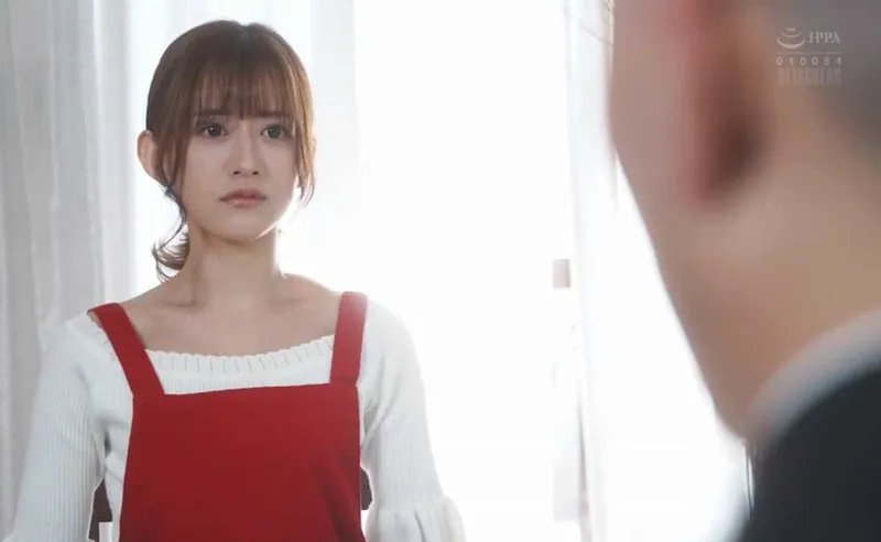 Bà xã bán thân ghi sổ nợ cho ông xã suốt một năm mà ông chồng không hề hay biết